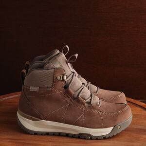 Oboz Boots WMS SZ 7 Brown Cedar Mid Leather Ankle Waterproof Outdoor Hiking NWOB